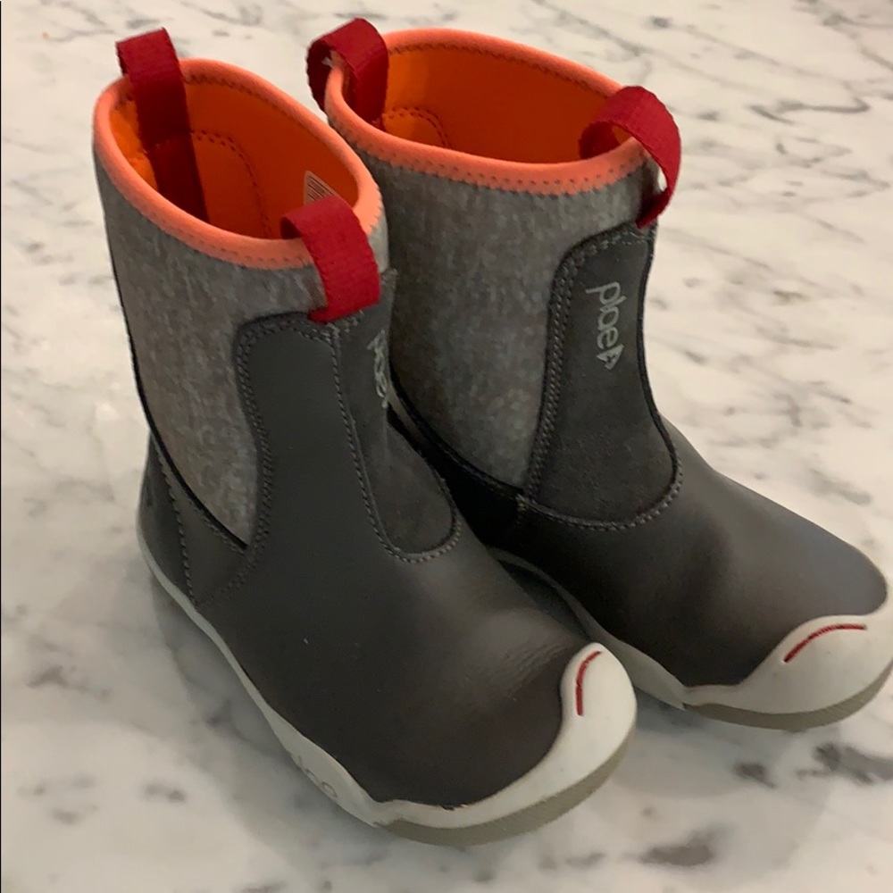 PLAE rain boots, size 8